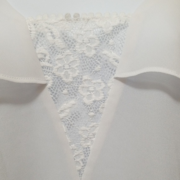 Cold Shoulder Blouse - Picture 2 of 3